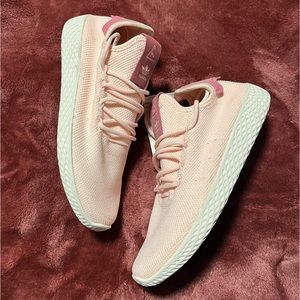 light pink adidas shoe **never worn brand new**